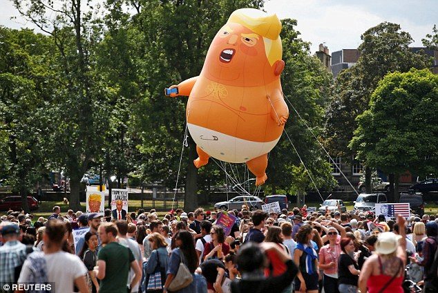 Trump Blimp