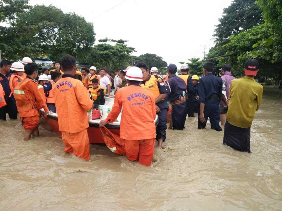 Rescues and evacuations in Bago Region after a dam breach, August 2018.