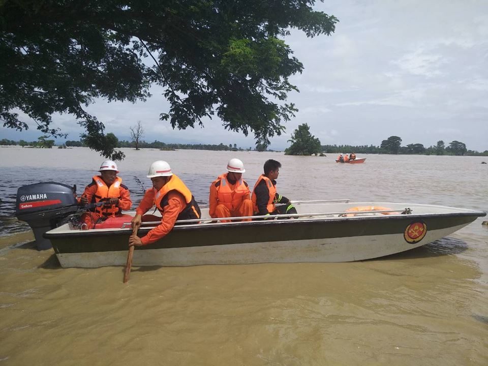 Rescues and evacuations in Bago Region after a dam breach, August 2018.