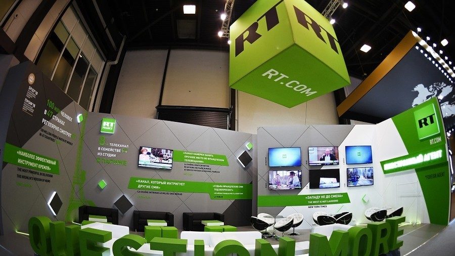 RT news stand