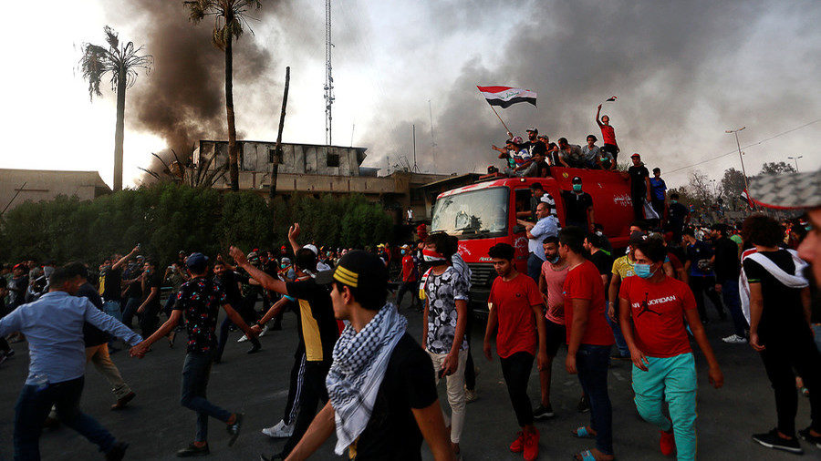 Iraqi protesters rally in Basra