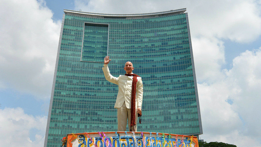 Click to enlarge Jeff Bezos