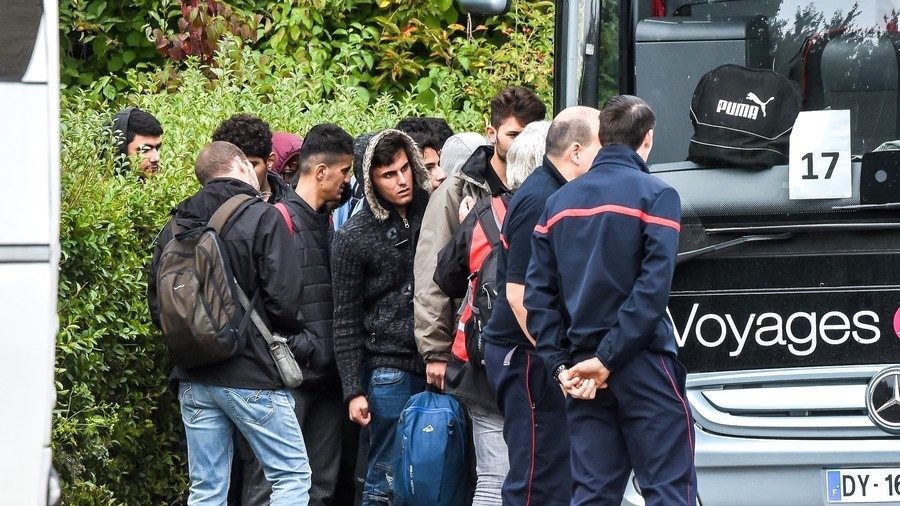 Click to enlarge france migrants evicted