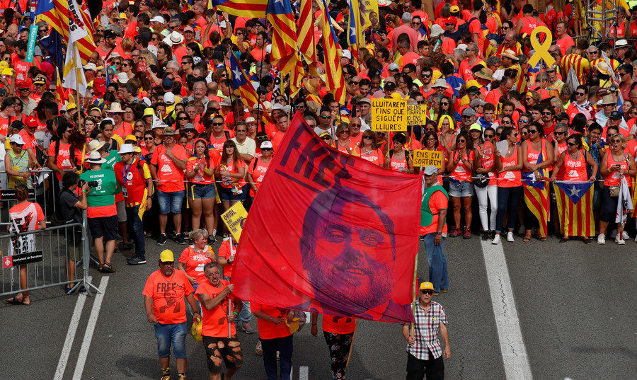 Click to enlarge catalonia protest