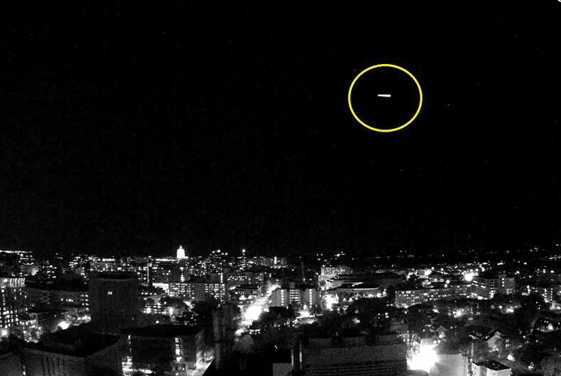 Click to enlarge 2nd fireball over Madison, WI