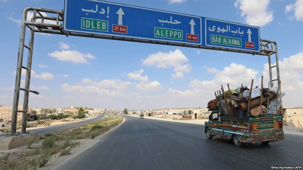 Residents of Idlib Province flee