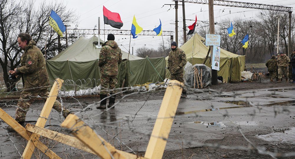 Ukrainian nationalist protesters and military veterans