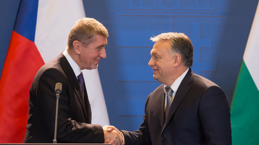 Andrej Babis (L) and Viktor Orban