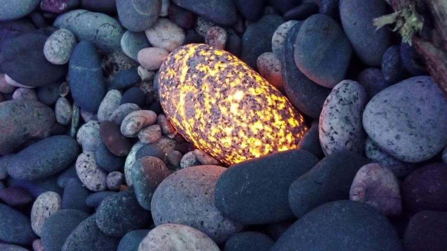 yooperlites fluorescent rocks