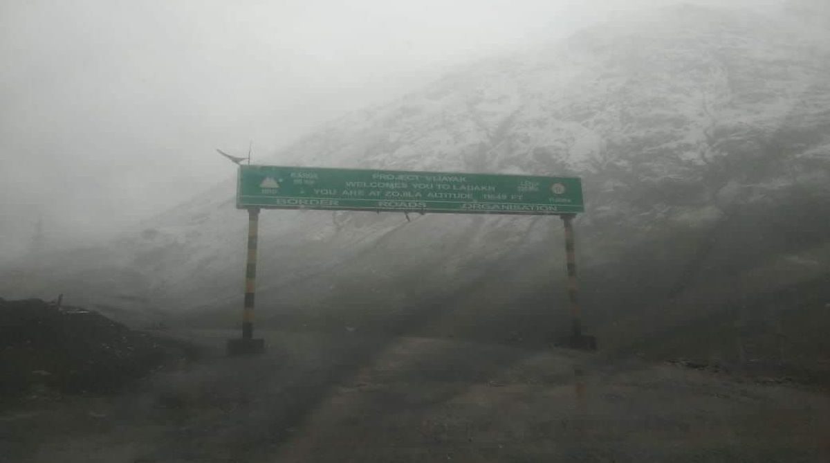 Click to enlarge The flow of vehicular traffic on the Srinagar-Leh road was reported to be normal.