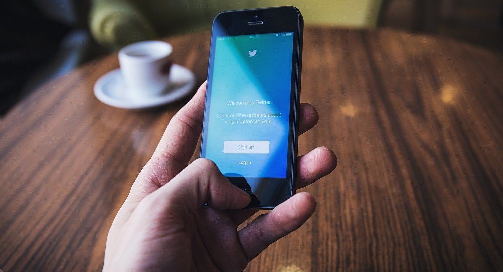 twitter mobile phone