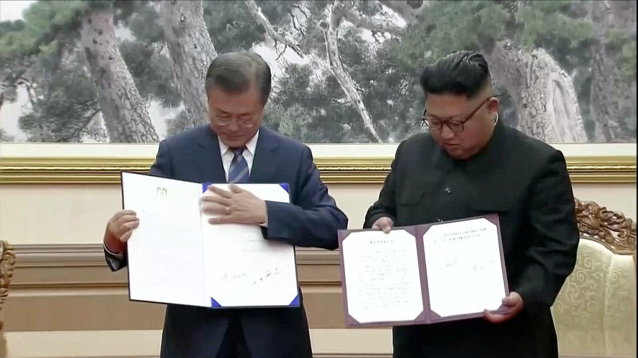 South Korean President Moon Jae-in and North Korean leader Kim Jong-un