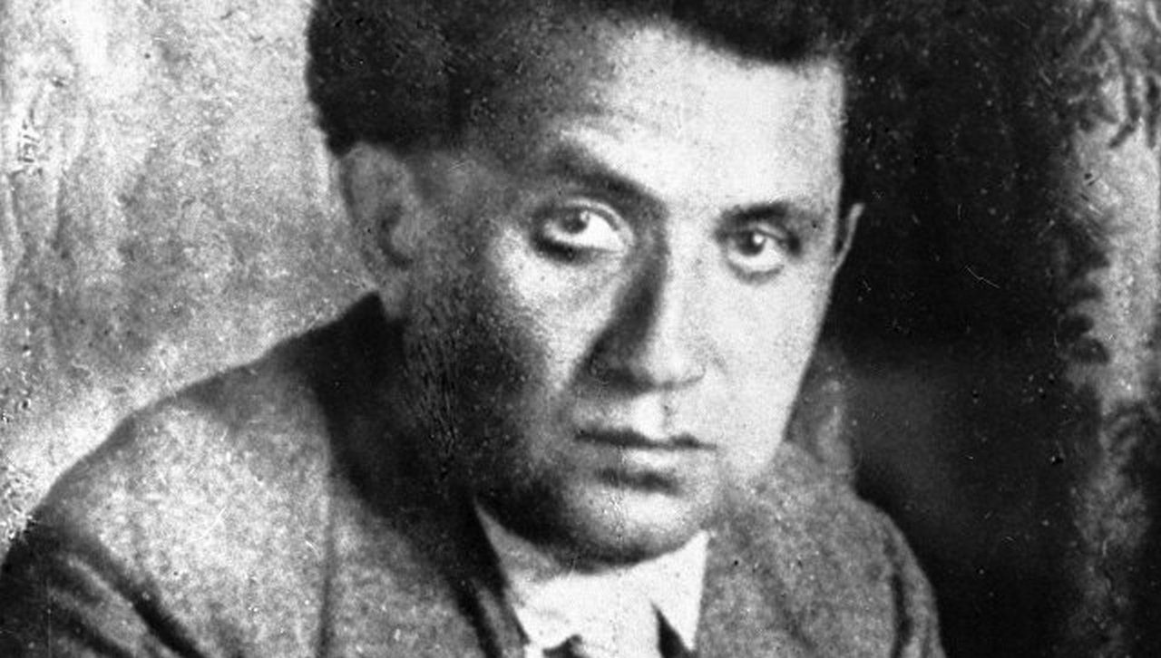Click to enlarge Grigory Zinoviev