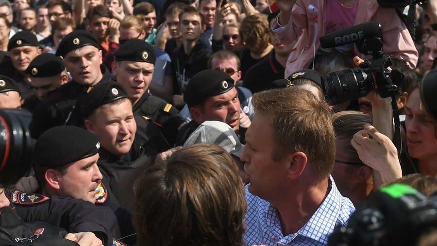 Click to enlarge Alexei Navalny