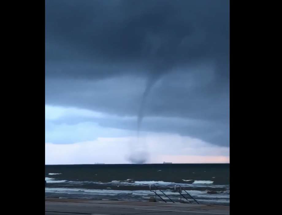 waterspout