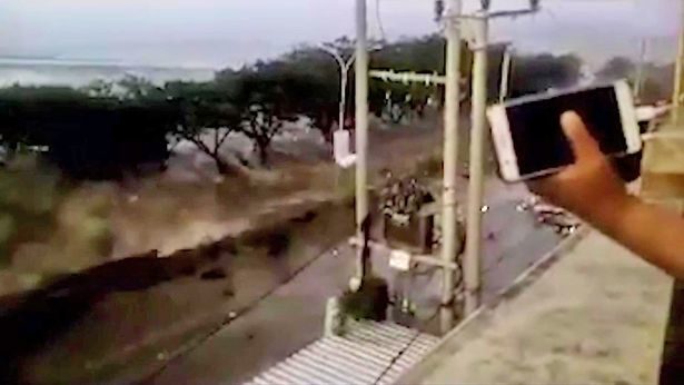 tsunami sulawesi indonesia