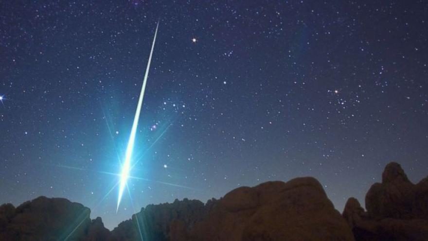 Click to enlarge Fireball over MI and other states