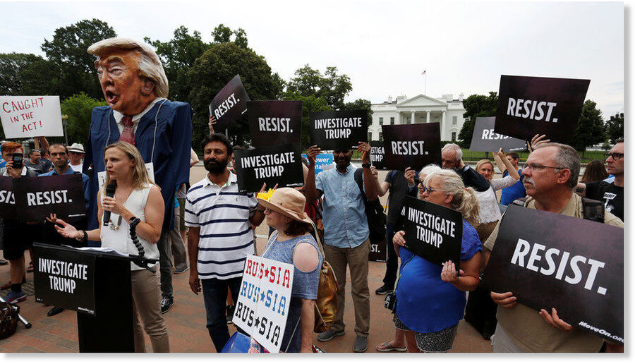 Anti-Trump protesters