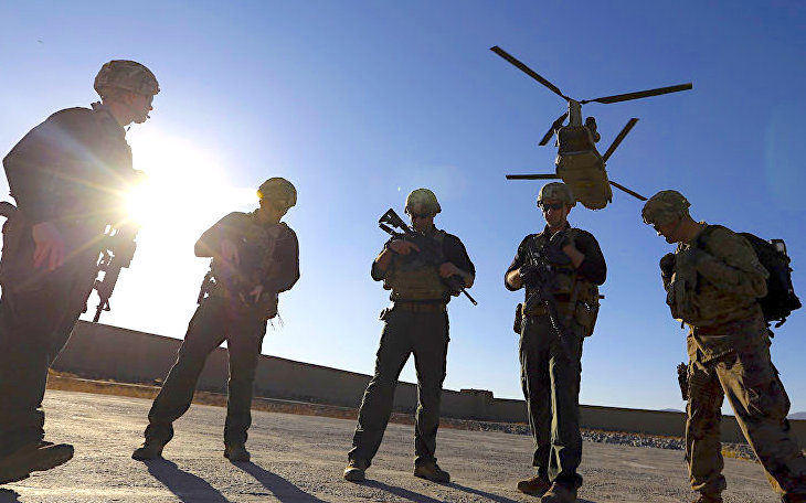 Click to enlarge US troopschopper