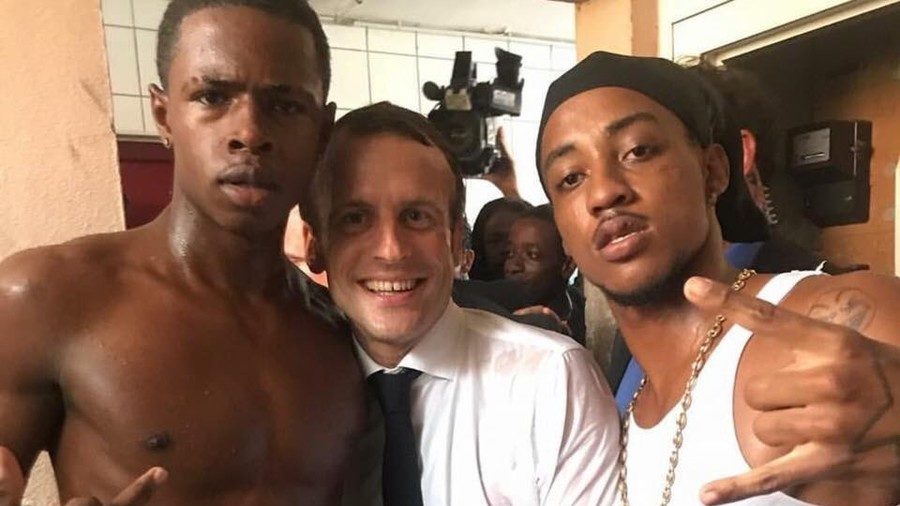 Click to enlarge macron middle finger