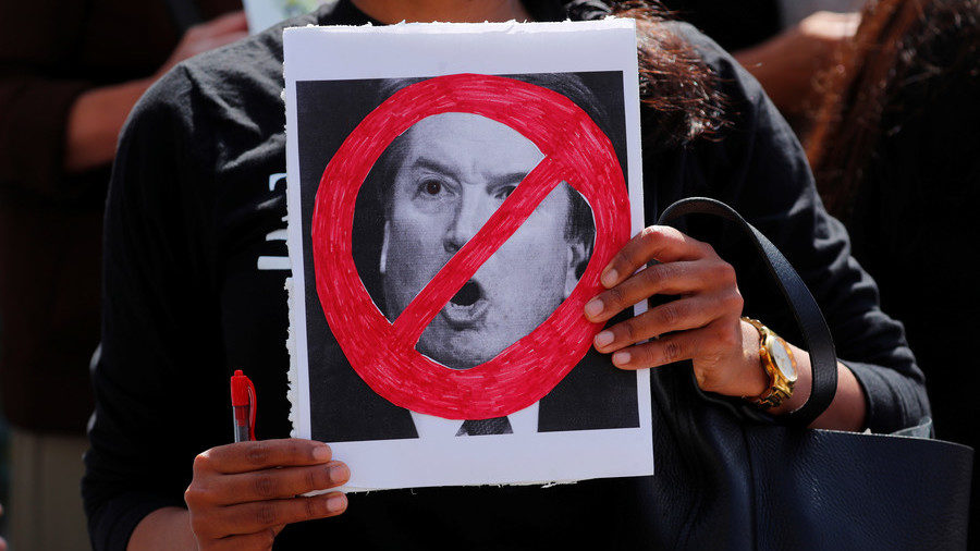 kavanaugh protester