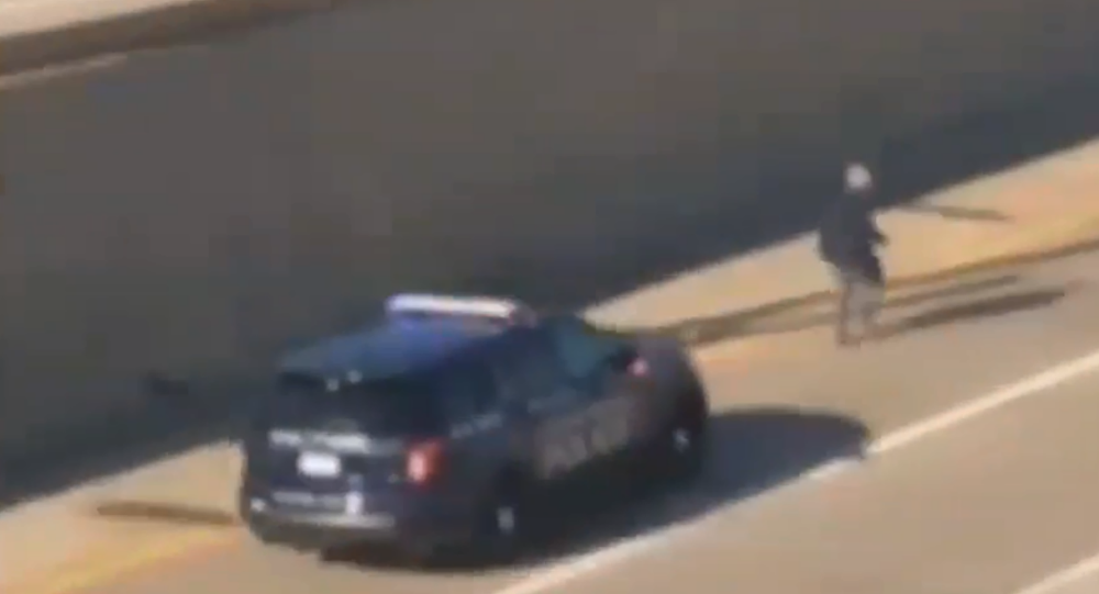 Click to enlarge car chase