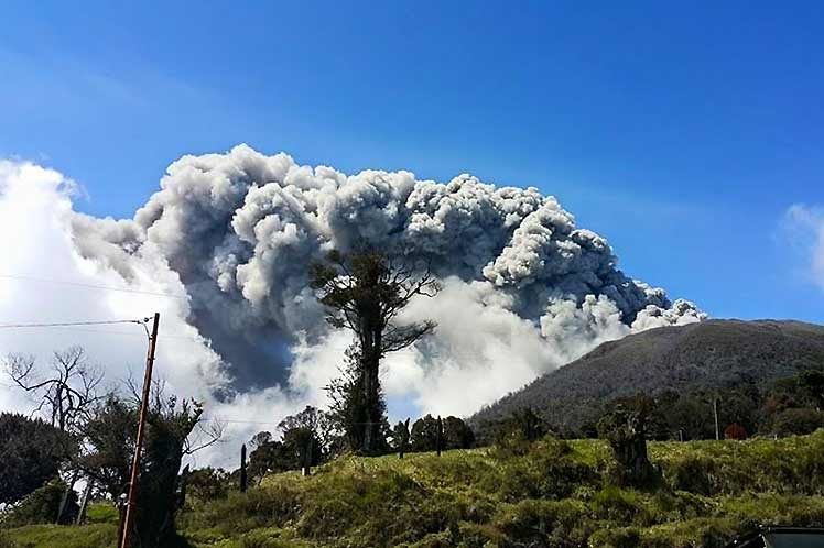 Click to enlarge Turrialba Volcano