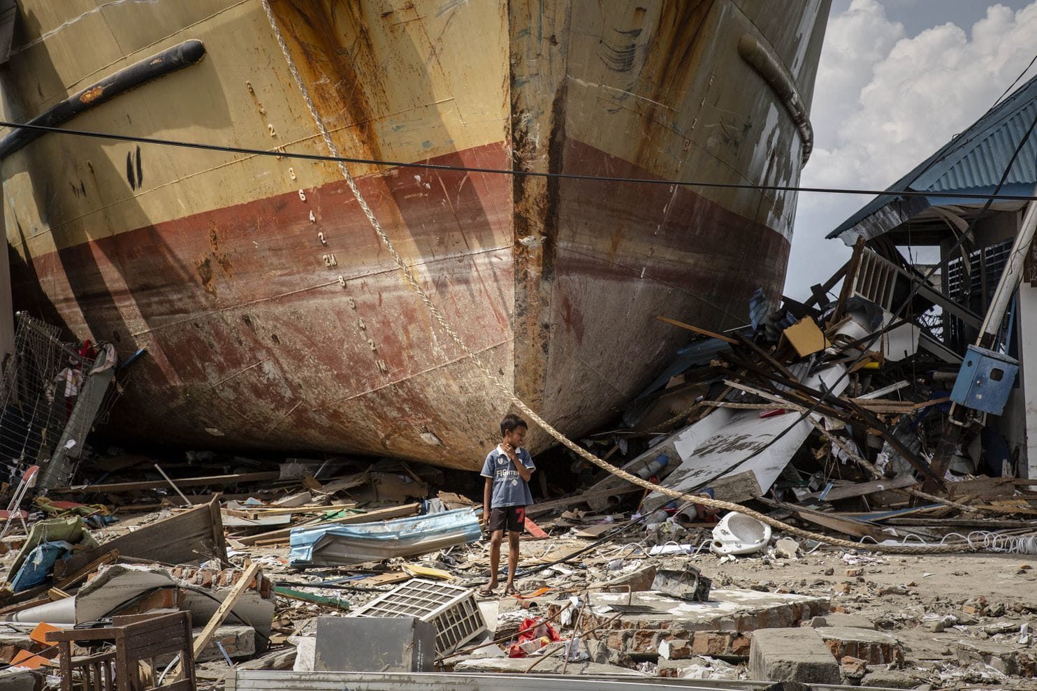Click to enlarge Sulawesi quake damage