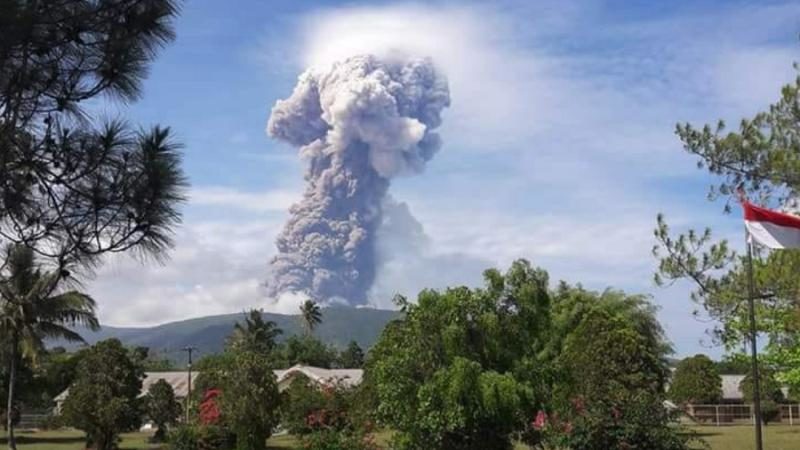 Soputan volcano