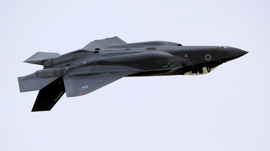Click to enlarge An Israeli Air Force F-35