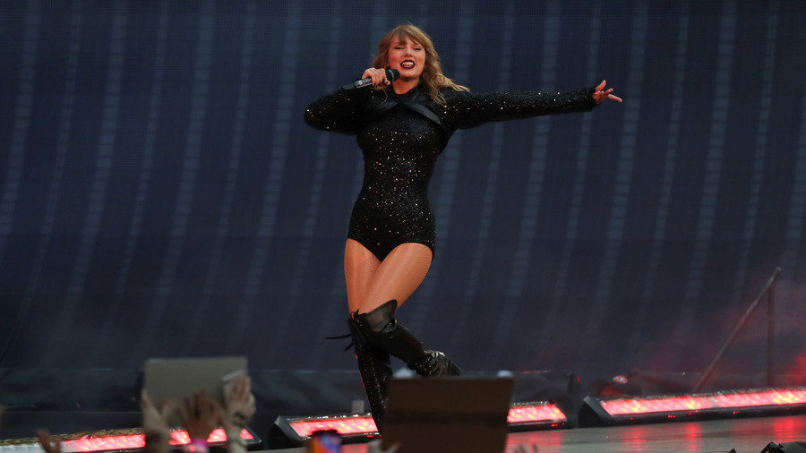 Click to enlarge Taylor Swift