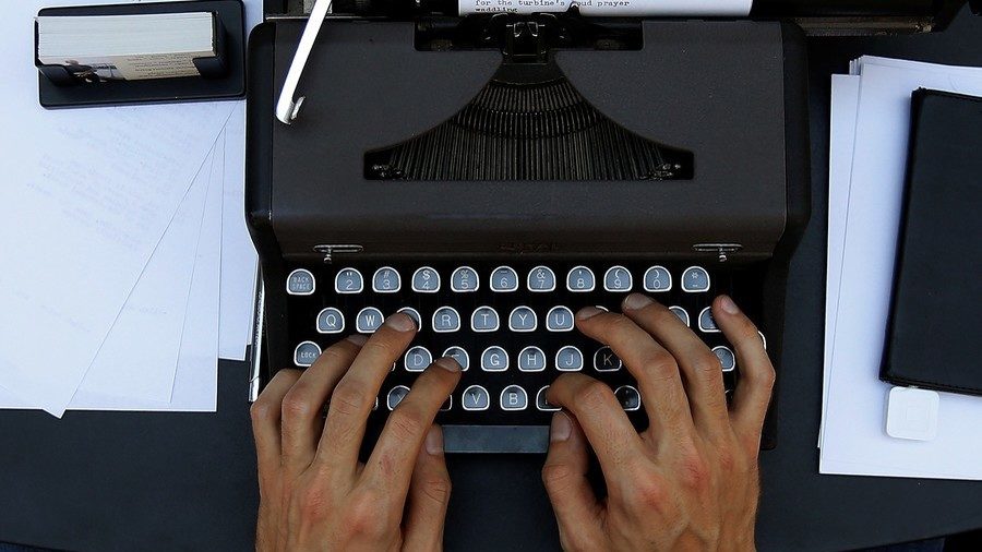 Click to enlarge manual typewriter