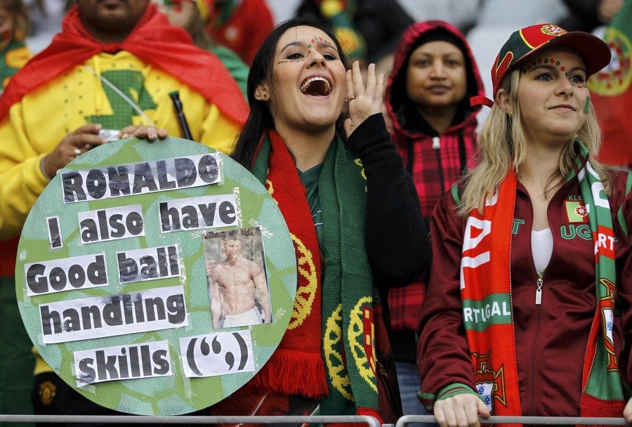 Click to enlarge Ronaldo fan