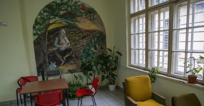 Click to enlarge painting in psychiatric hospital Kurilo, Bulgaria