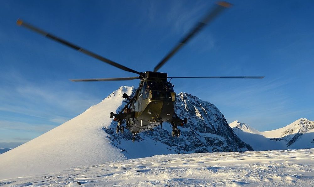 Click to enlarge Arctic helicopter