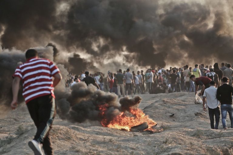 Click to enlarge Protests at the Gaza fence Oct. 12 2018