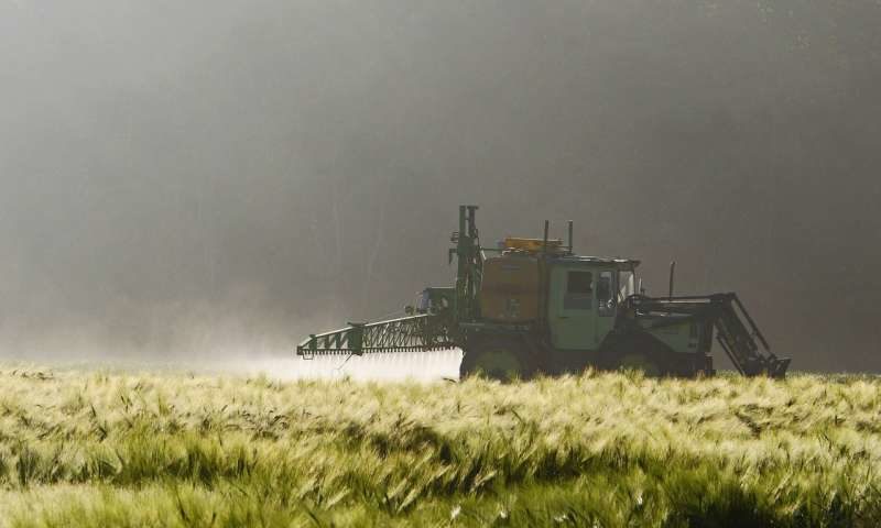 Click to enlarge farm spray industrial