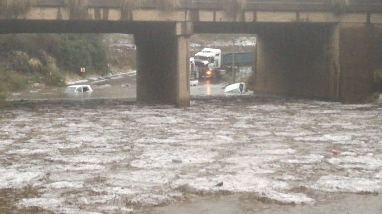 Roads are flooding in Pretoria‚ Johannesburg and southern Gauteng.