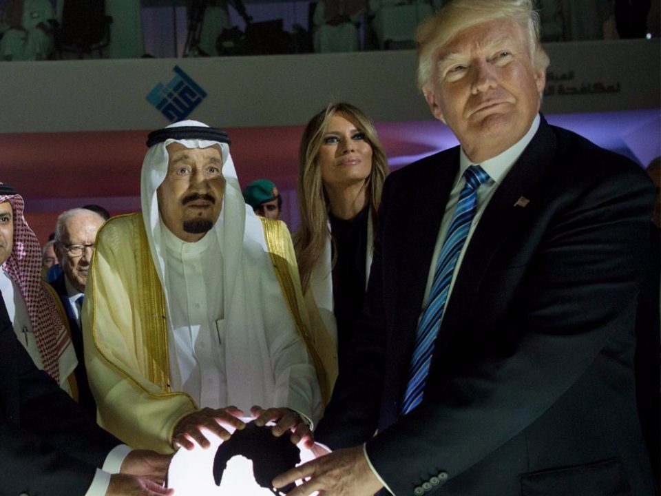 Click to enlarge Trump Bin Salman Saudi glowing globe
