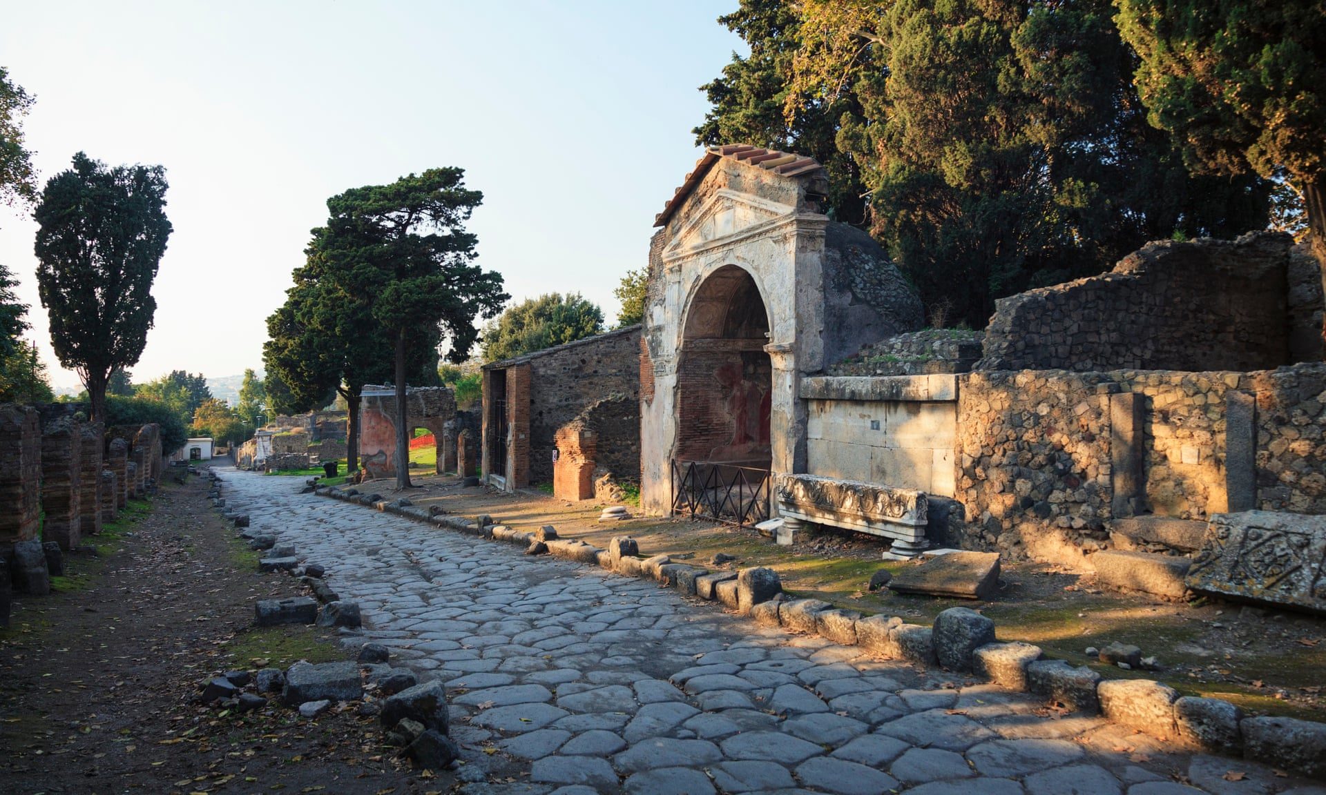 pompeii street