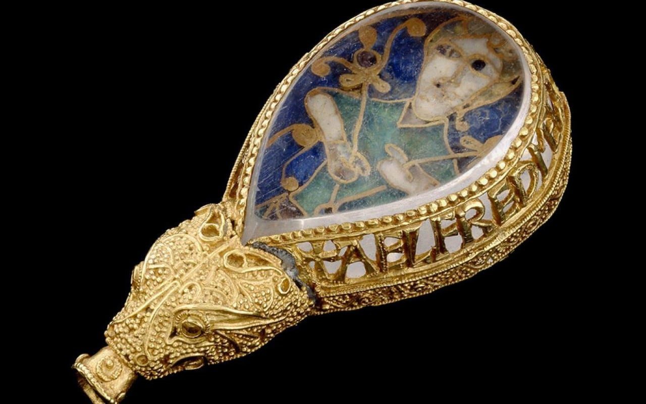 medieval craftsmanship