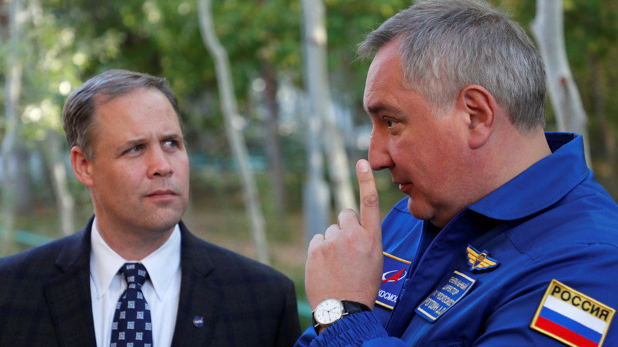 Click to enlarge Jim Bridenstine Dmitry Rogozin NASA