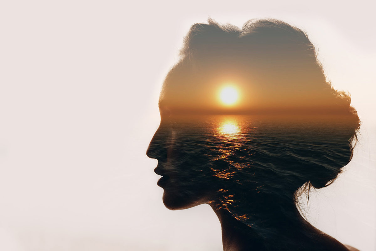 sunset siloette woman
