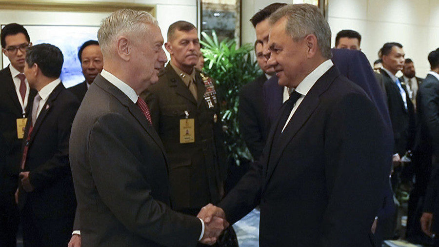 James Mattis and Sergey Shoigu in Singapore