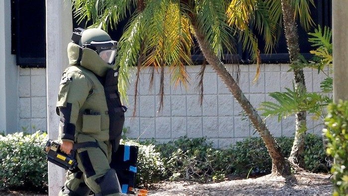 Click to enlarge Bomb squad tech