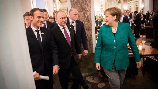 merkel macron putin