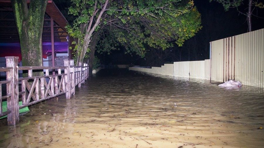 Floods russia black sea town Tuapse