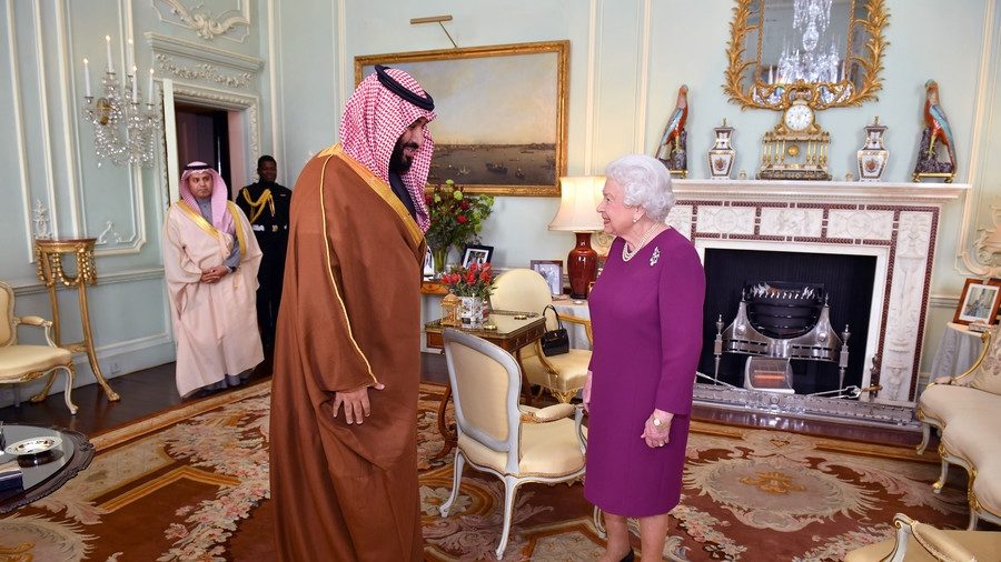 Click to enlarge British Queen with MBS