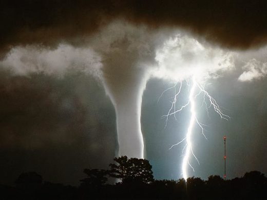 waterspout tornado