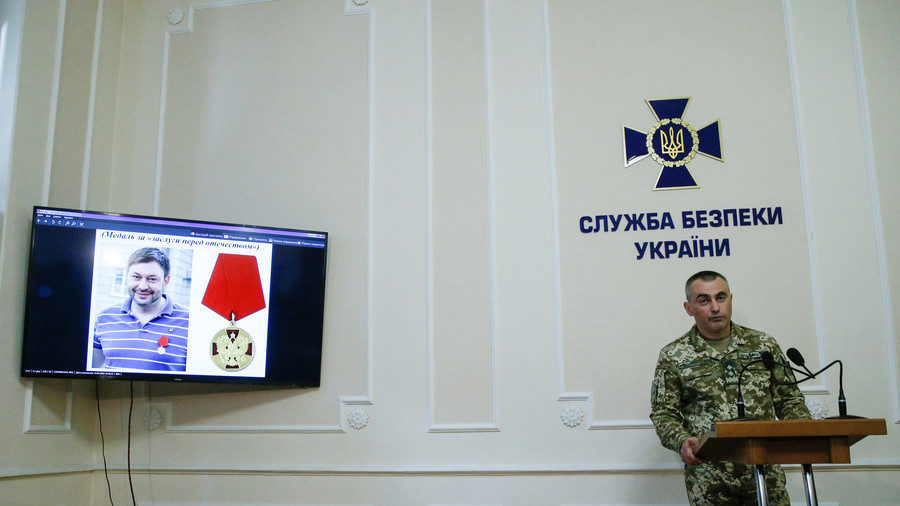 Click to enlarge Ukraine russia journalist